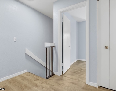 6085 Lake Front Drive - Photo Thumbnail 9