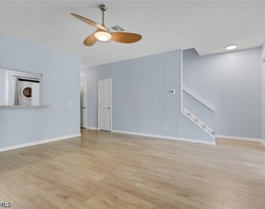 6085 Lake Front Drive - Photo Thumbnail 4