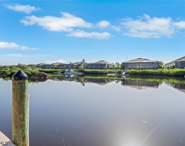 6085 Lake Front Drive - Photo Thumbnail 21
