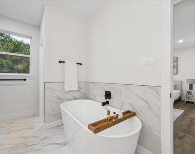 5811 Outer Banks Street - Photo Thumbnail 15