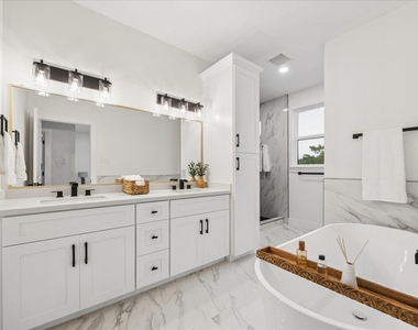 5811 Outer Banks Street - Photo Thumbnail 12