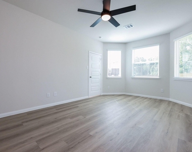 13536 Sauger Court - Photo Thumbnail 12