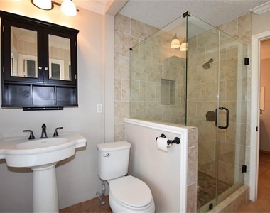 9323 Westwood Village Drive - Photo Thumbnail 8