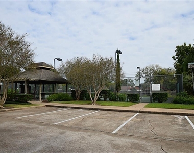 9323 Westwood Village Drive - Photo Thumbnail 18