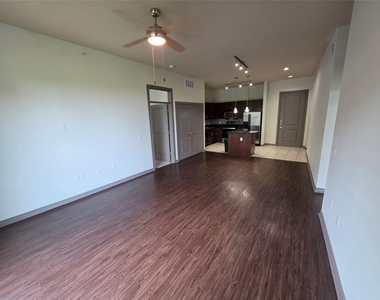 3616 Richmond - Photo Thumbnail 5