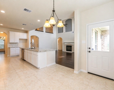 2919 Iris Gable Court - Photo Thumbnail 14