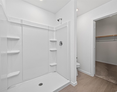 25568 Rose Creek Drive - Photo Thumbnail 24