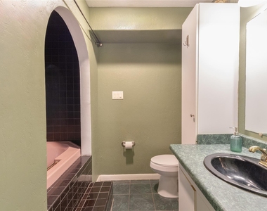 22902 Cabanna Road - Photo Thumbnail 11