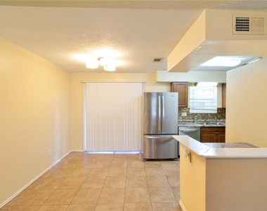 22902 Cabanna Road - Photo Thumbnail 3