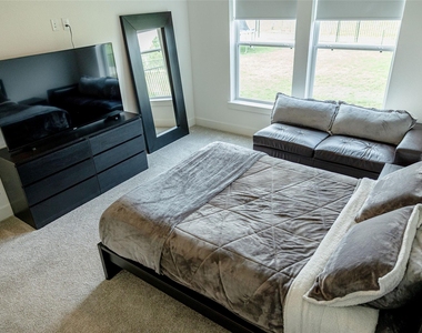4714 Cold Stream Court - Photo Thumbnail 9
