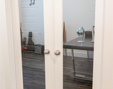 4714 Cold Stream Court - Photo Thumbnail 8