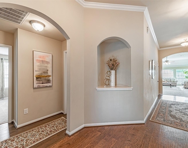 119 Emerald Loch Lane - Photo Thumbnail 2