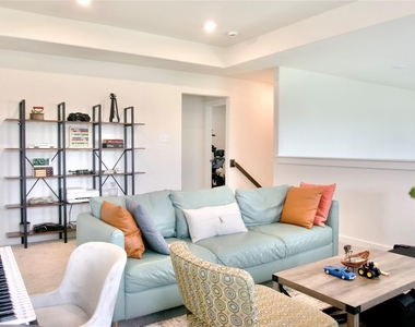 31106 Aumbrey Ivy Court - Photo Thumbnail 14