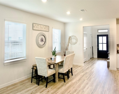 31106 Aumbrey Ivy Court - Photo Thumbnail 4