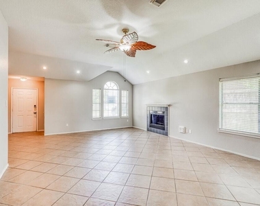 3605 Teal Glen Street - Photo Thumbnail 3