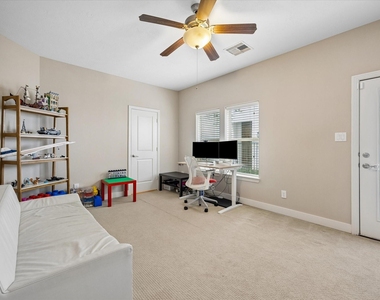 4220 Dickson Street - Photo Thumbnail 20