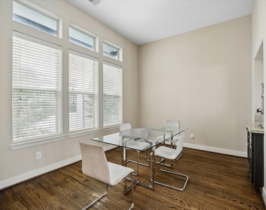 4220 Dickson Street - Photo Thumbnail 12