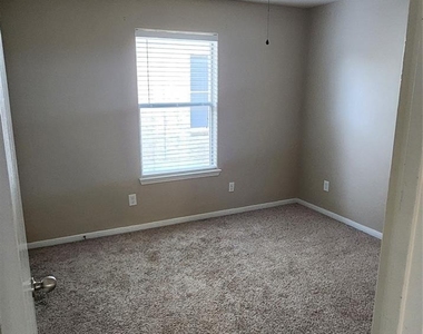 8830 Summerset Meadow Court - Photo Thumbnail 20
