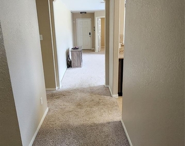 8830 Summerset Meadow Court - Photo Thumbnail 9