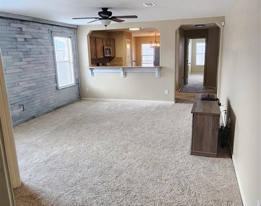 8830 Summerset Meadow Court - Photo Thumbnail 15