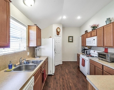 3203 Dale Ridge Trail - Photo Thumbnail 9