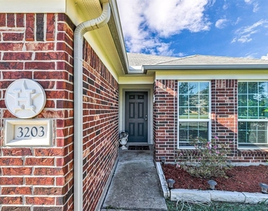 3203 Dale Ridge Trail - Photo Thumbnail 3