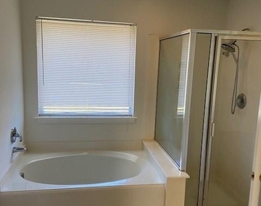 2926 Loganberry Park Lane - Photo Thumbnail 9