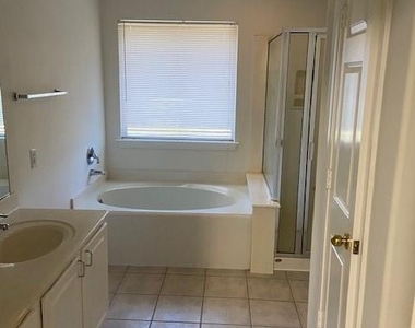 2926 Loganberry Park Lane - Photo Thumbnail 8
