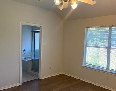 2926 Loganberry Park Lane - Photo Thumbnail 6