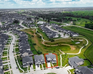 4906 Tanyard Manor Drive - Photo Thumbnail 39