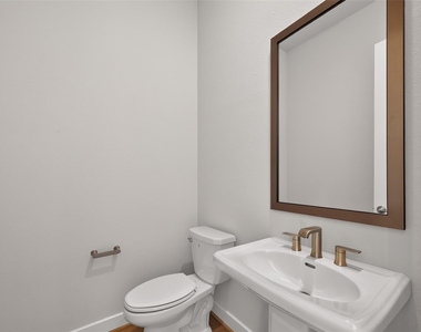 4906 Tanyard Manor Drive - Photo Thumbnail 15