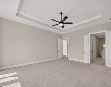 4906 Tanyard Manor Drive - Photo Thumbnail 18