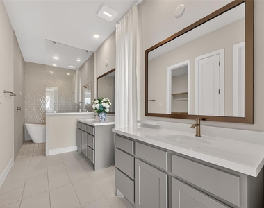 4906 Tanyard Manor Drive - Photo Thumbnail 19