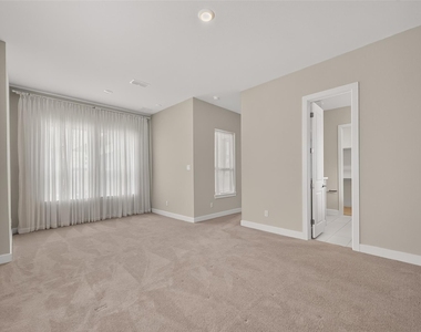 4906 Tanyard Manor Drive - Photo Thumbnail 29