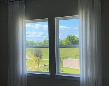 4906 Tanyard Manor Drive - Photo Thumbnail 27