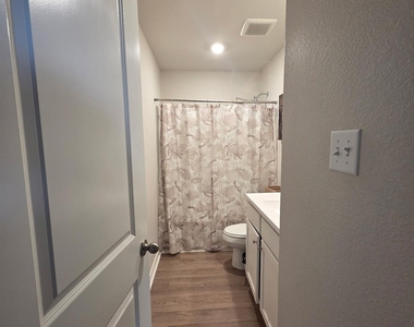 11423 Prairie Walk Drive - Photo Thumbnail 9
