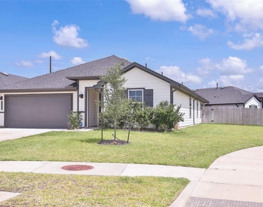 31615 Chollerford Court - Photo Thumbnail 2