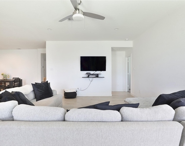 31615 Chollerford Court - Photo Thumbnail 13