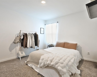 31615 Chollerford Court - Photo Thumbnail 21