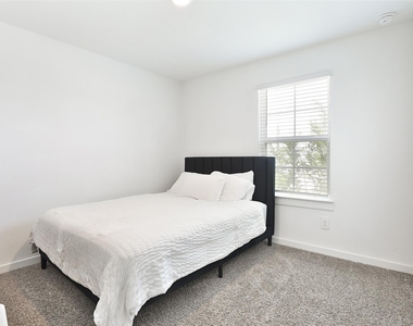 31615 Chollerford Court - Photo Thumbnail 20