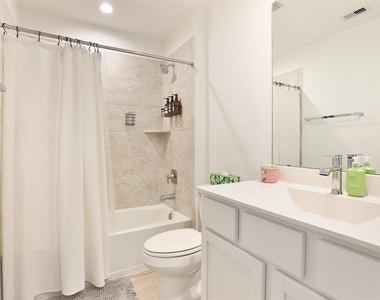 31615 Chollerford Court - Photo Thumbnail 19