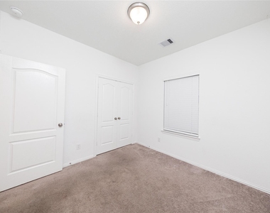 31206 Whitfield Court - Photo Thumbnail 17