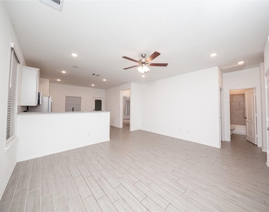 31206 Whitfield Court - Photo Thumbnail 7