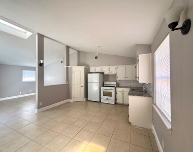 12842 Corpus Christi St - Photo Thumbnail 2