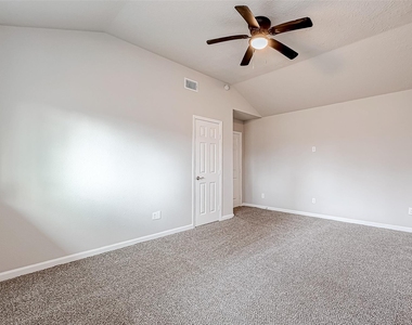 635 Tarpaulin Way - Photo Thumbnail 26