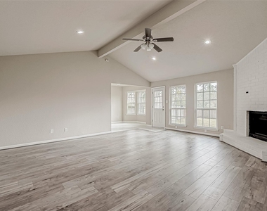 635 Tarpaulin Way - Photo Thumbnail 1