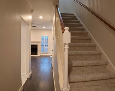 12550 Piping Rock Drive - Photo Thumbnail 9