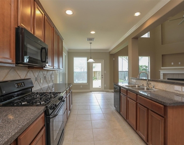 9603 Red Rugossa Drive - Photo Thumbnail 10
