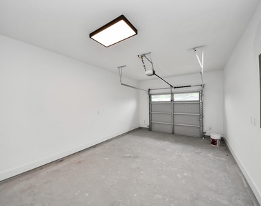8218 Lawler Street - Photo Thumbnail 17