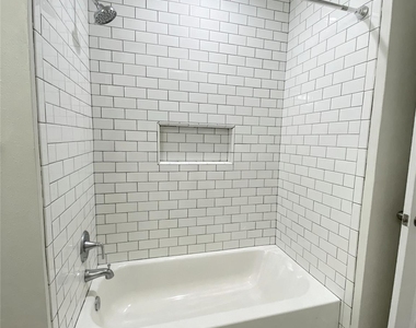 1406 Oakdale Street - Photo Thumbnail 10